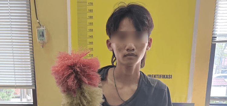 Modus "Bersih-Bersih" Berujung Jeruji, Polisi Ringkus Pemalak Bermodal Kemoceng di Fly Over Jakabaring